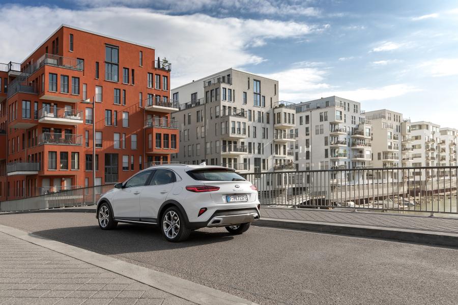  Kia XCeed PHEV 2019 года  (WW) (фото 23 из 30)